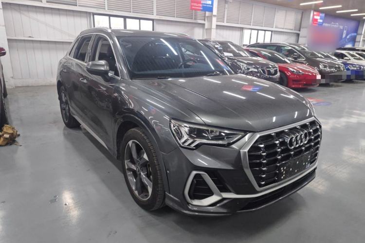 Used Audi Q3 2021 35 TFSI Fashion Dynamic Model
