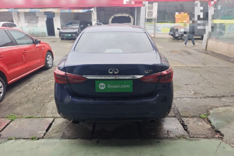 Used Infiniti Q50L 2018 2.0T Enjoyment Version China VI Standard
