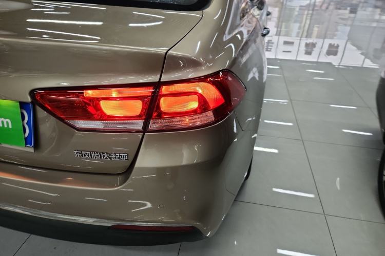 Used Kia K4 2014 1.8L Automatic GLS
