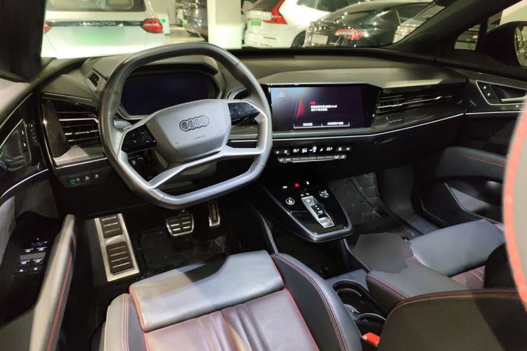 Used Audi Q5 e-tron 2023 40 e-tron Starry Edition Mecha Kit
