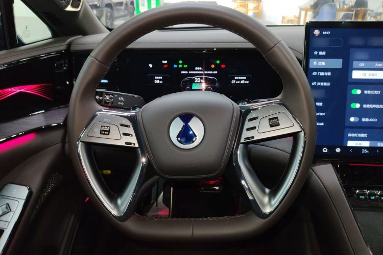 Used Denza Z9 2024 1100 km All-Wheel-Drive Ultra Version