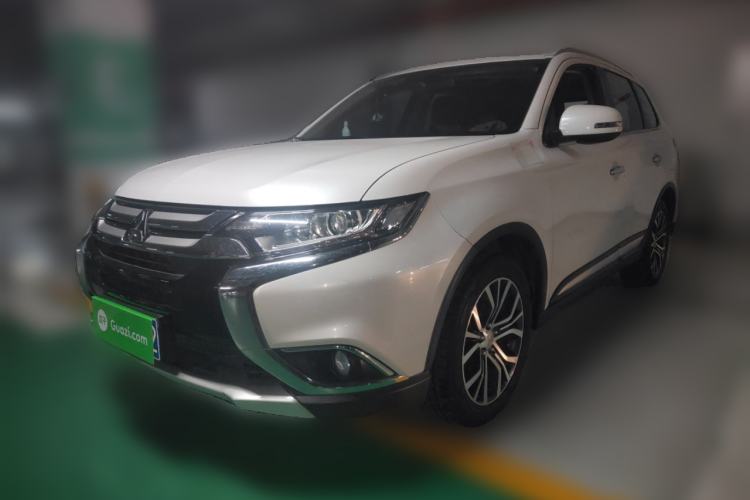Used Mitsubishi Outlander 2017 2.0L Two-Wheel Drive Glory Edition 5 Seats