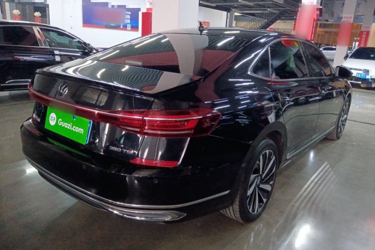 Used Volkswagen Passat 2023 Revised 380TSI Luxury Edition
