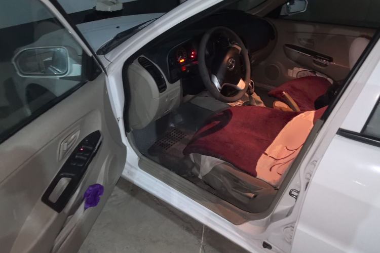 Used Soueast V3 Lingyue 2014 1.5L Manual Entry-Level Version Driver Seat