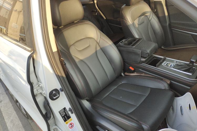 Used Changan CS75 2022 Blue Whale Edition 1.5T DCT Prestige Model
