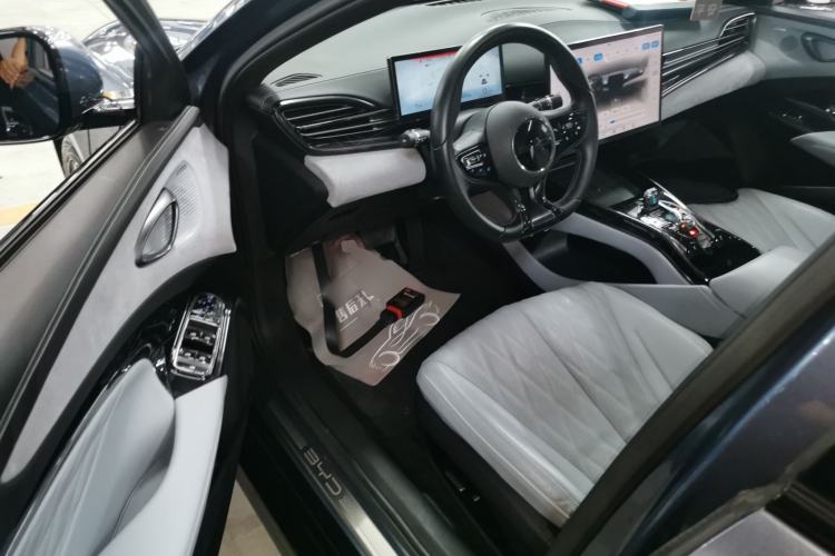 Used BYD Seal 2022 550 km Standard Range Rear-Wheel Drive Prestige Version