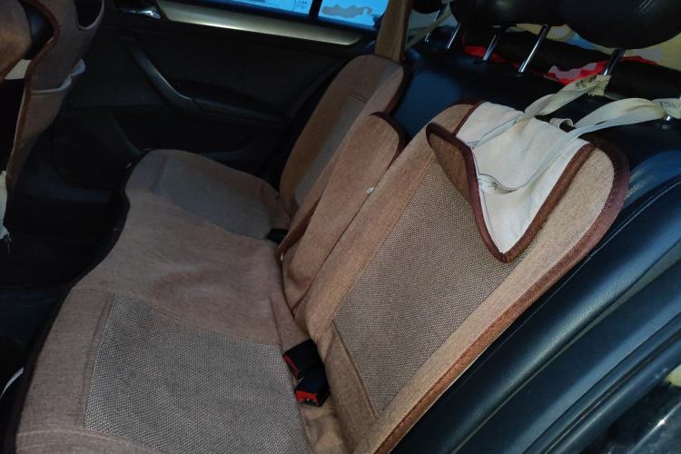 Used Volkswagen Santana 2015 1.6L Manual Comfort Edition