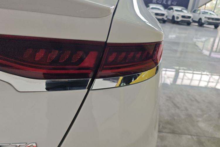 Used Hyundai Lafesta 2021 280TGDi DLX Luxury Edition Right Rear Taillight