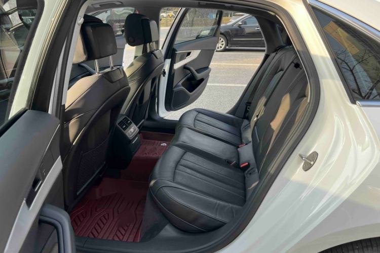 Used Audi A4L 2020 40 TFSI Luxury Dynamic Model Interior 3