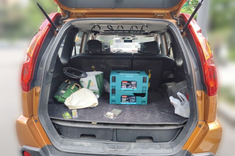 Used Nissan X-Trail 2010 2.5L CVT Luxury Edition 4WD Trunk