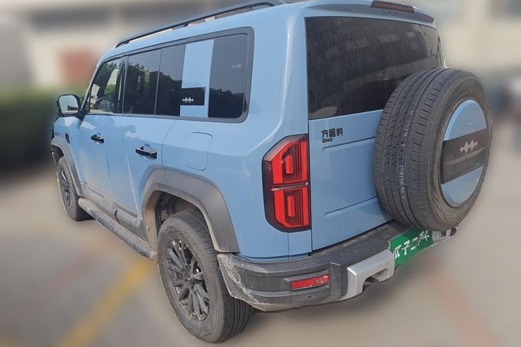 Used Formula Leopard 5 2023 Explore Edition