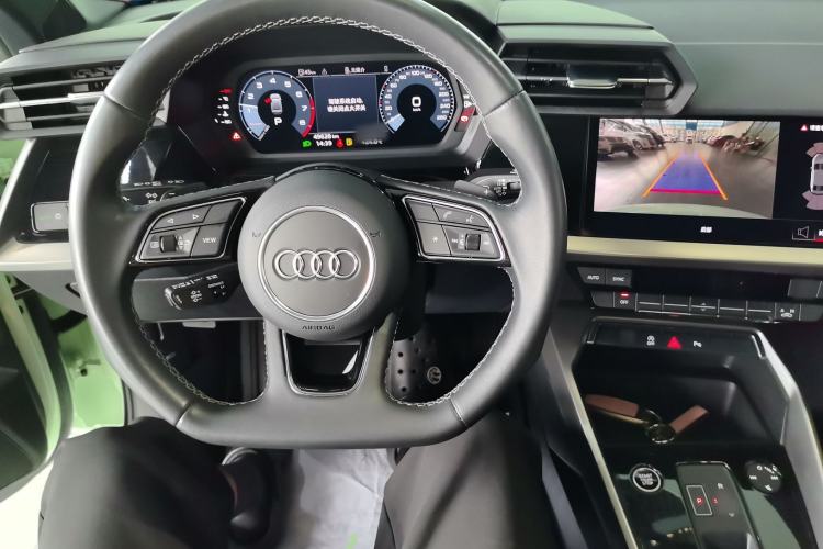 Used Audi A3 2023 Restyled A3L Limousine 35 TFSI Fashion Sport Edition Center Console