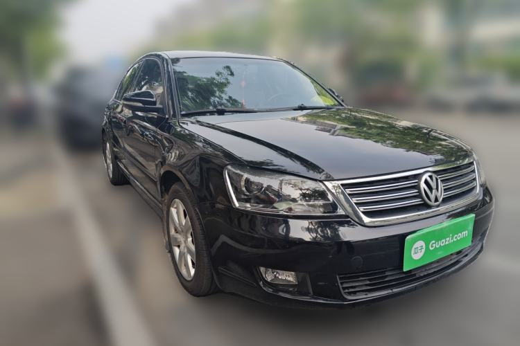 Used Volkswagen Passat 2009 2.0L MFI Manual Luxury Edition