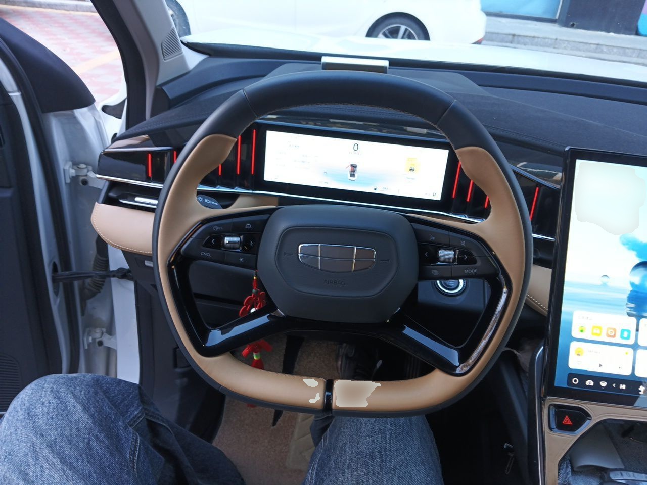 Geely Auto FX11 2023 1.5TD DCT Prestige Edition — снимка 10