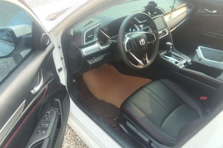 Used Honda Civic 2016 220TURBO CVT Luxury Edition