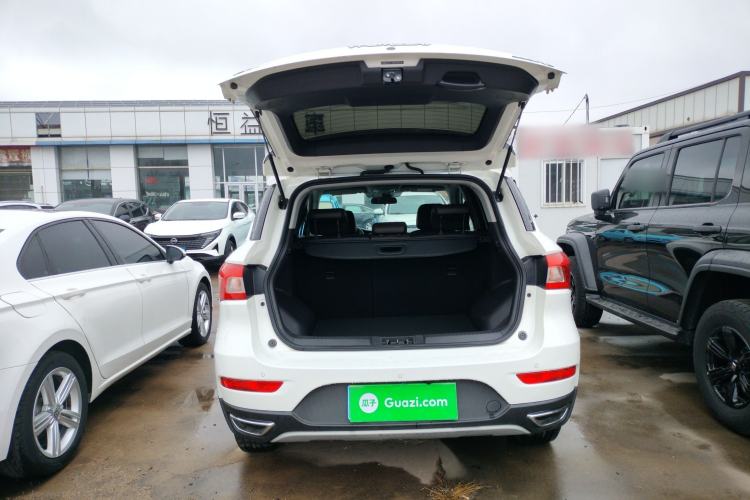 Used GAC Trumpchi GS4 2017 235T Automatic Two-Wheel Drive Elite Edition Trunk