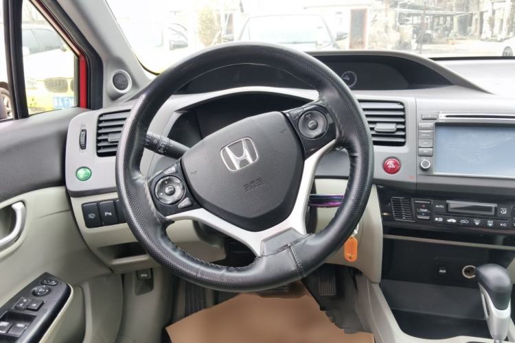 Used Honda Civic 2013 10th Anniversary 1.8L Automatic Luxury Edition Steering Wheel