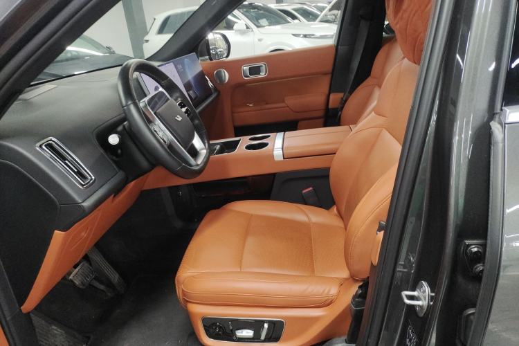 Used Li Auto L8 2023 Max model
