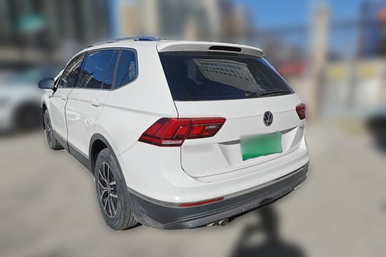 Used Volkswagen Tiguan L 2018 280TSI Automatic Two-Wheel Drive Comfort Edition Rear Left 45 Deg