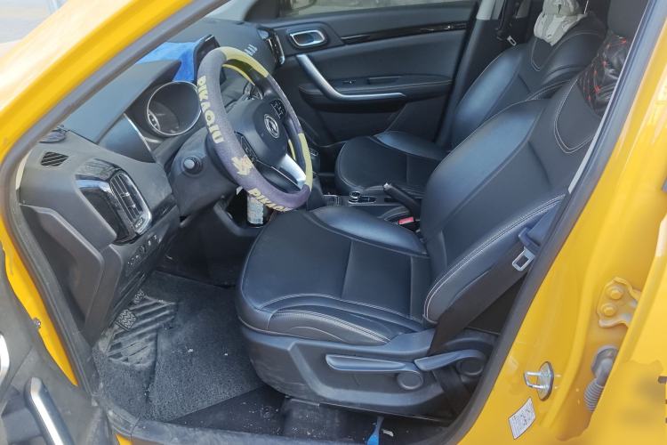 Used Dongfeng Aeolus AX4 2018 1.6L Manual Trendy Model with Sunroof Left Front Seat