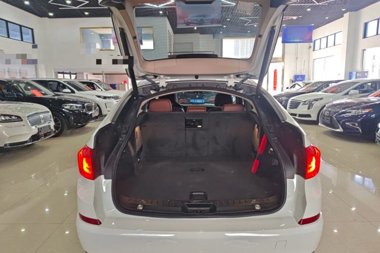 Used BMW 5 Series GT 2015 528i Leading Model