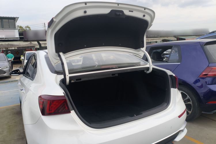 Used Kia K3 2019 1.5L CVT Smart Connectivity Version Trunk