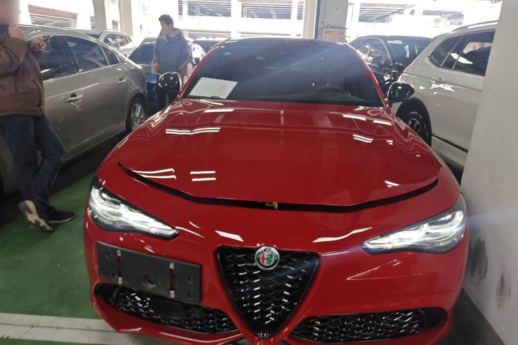 Used Alfa Romeo Giulia 2024 2.0T 280HP Tributo Italiano Legend Tribute Edition
