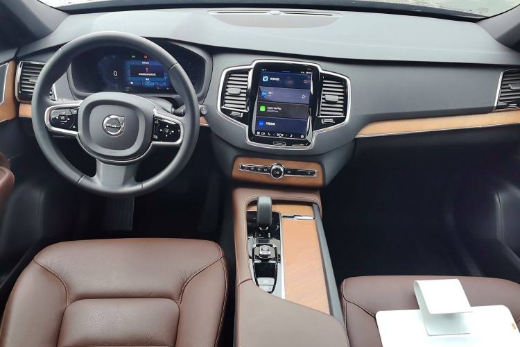 Used Volvo XC90 2023 B6 Zhiyi Luxury Edition 7-Seater
