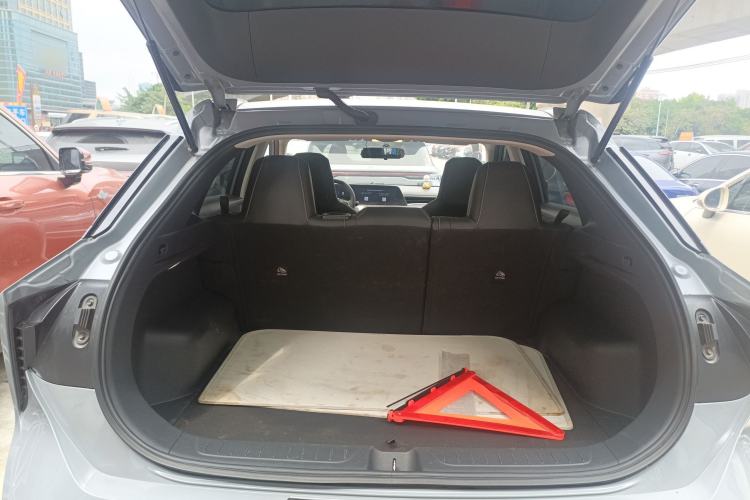 Used Venucia V 2023 260T Idol Edition Pro Trunk