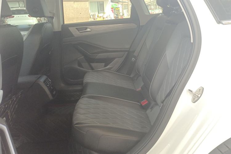 Used Volkswagen Sagitar 2023 300TSI DSG Excellence Edition Left Rear Seat