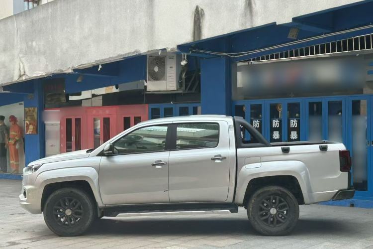 Used JMC Yuhu 7 2022 2.0T Automatic Diesel Two-Wheel Drive Comfort Version Standard Wheelbase