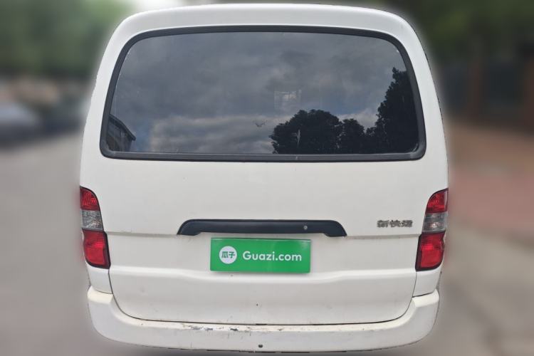 Used Jinbei Express 2017 2.0L Standard Version V19