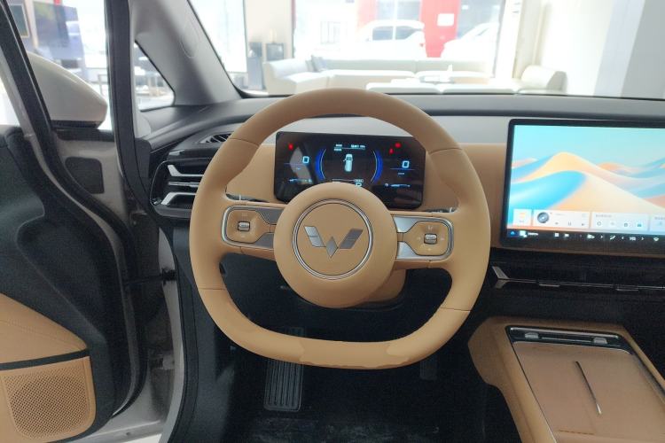 Used Wuling Wuling Starlight 730 2025 Model Plug-in Hybrid 125km Luxury Edition