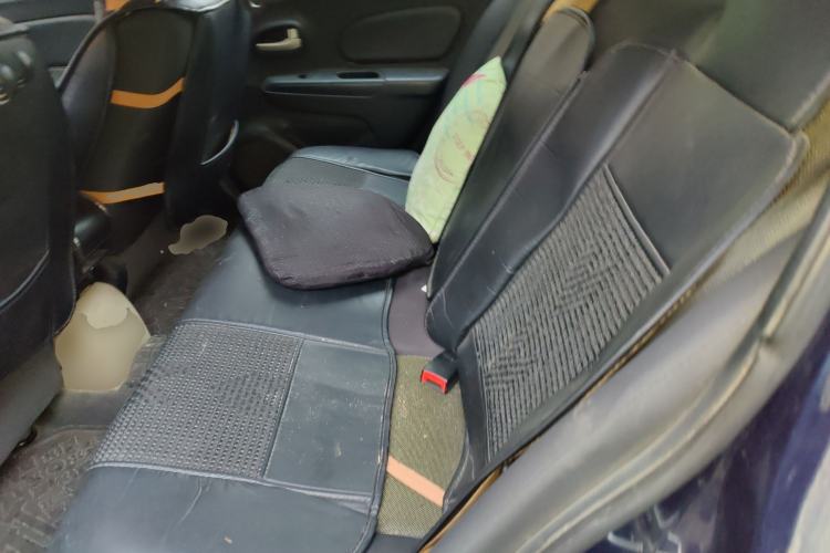 Used Venucia R50 2013 1.6L Manual Fashion Edition