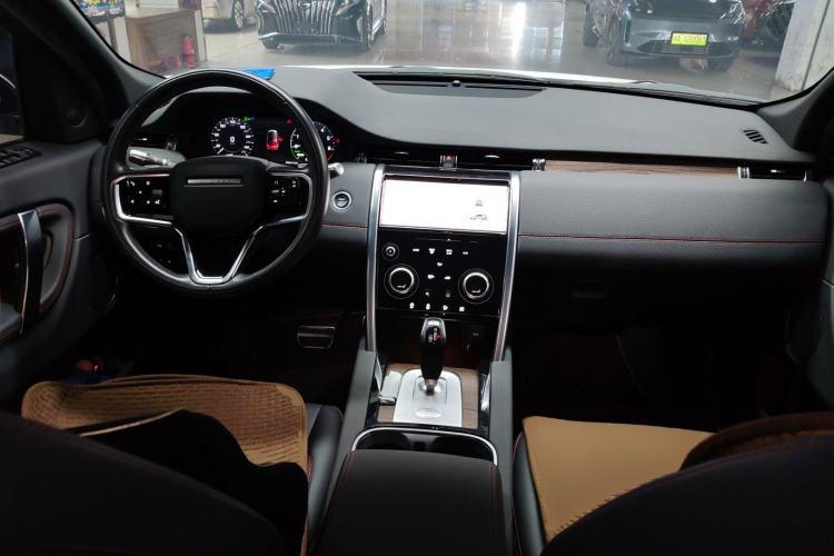 Used Land Rover Discovery Sport New Energy 2022 Facelifted P300e Plug-in Hybrid Electric Version
