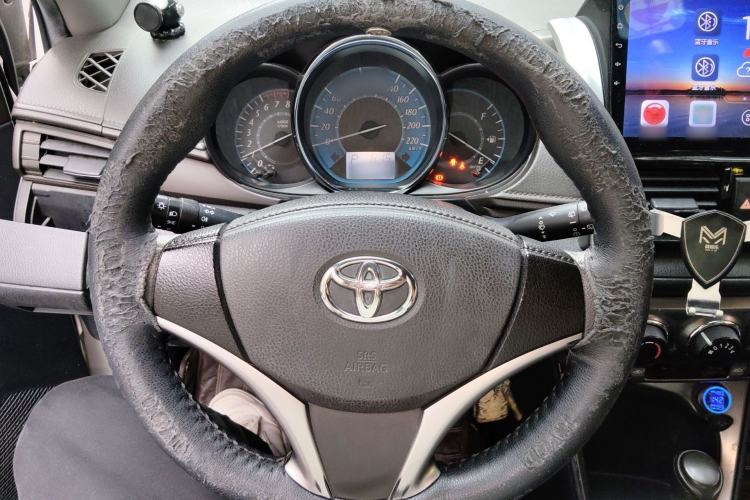 Used Toyota YARiS L Zhi Xuan 2015 1.5E Automatic Charm Edition
