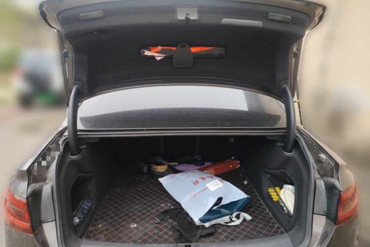 Used Audi A4L 2018 30th Anniversary Edition 40 TFSI Fashion Model Trunk