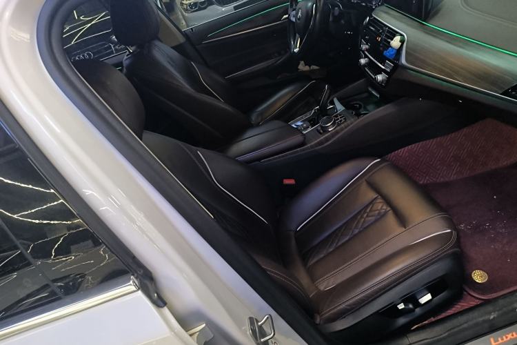 Used BMW 5 Series New Energy 2020 Mileage Upgrade Version 530Le Luxury Package Right Front Seat