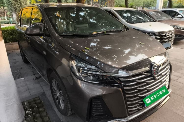 Used Buick GL8 2023 Land Executive Class Comfort Model