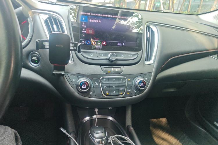 Used Chevrolet Malibu XL 2019 Redline 550T Automatic Smart Edition Audio And AC Panel