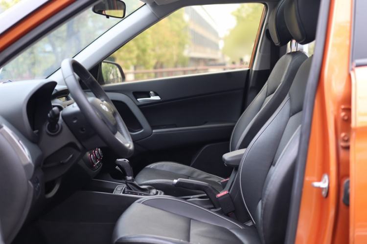 Used Hyundai ix25 2015 1.6L Automatic Two-Wheel Drive Smart GLS Trim Interior 6