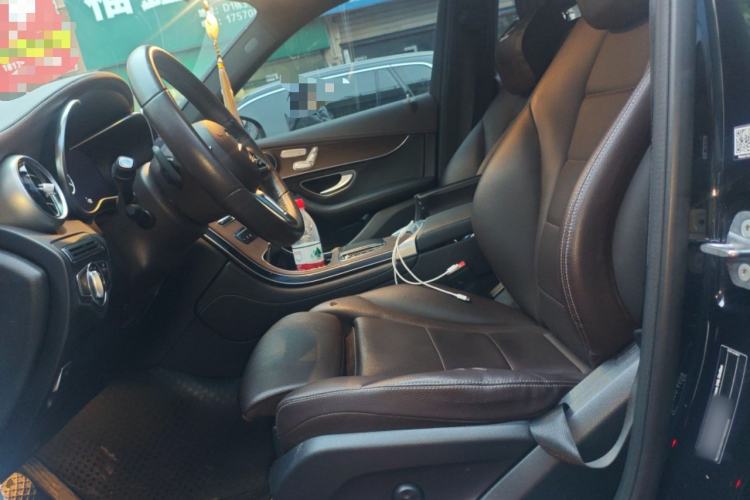 Used Mercedes-Benz GLC 2022 Second Facelift GLC 260 L 4MATIC Luxury Edition Left Front Seat