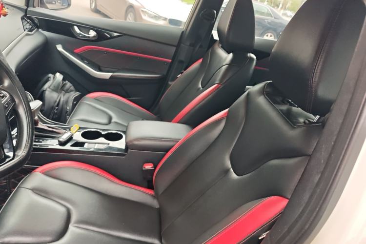 Used Venucia D60 2019 100 000 Honor 1.6L XL CVT Chenku Edition China VI Standard
