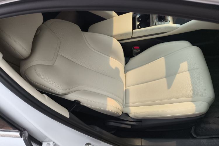 Used BYD Qin L 2024 DM-i 120KM Leading Model
