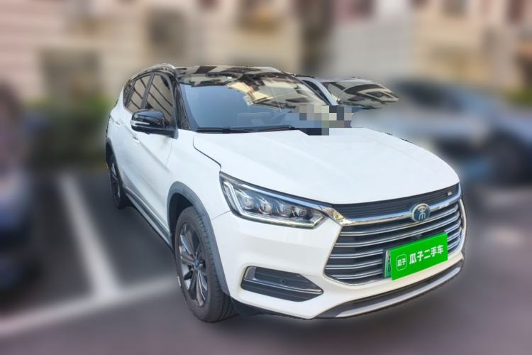 Used BYD Song New Energy 2019 Song DM 1.5TID Smart Connect Sharp Edition Front Right 45 Deg