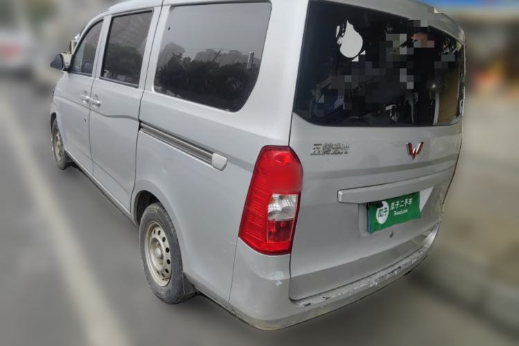 Used Wuling Rongguang V 2015 1.2L Base Version