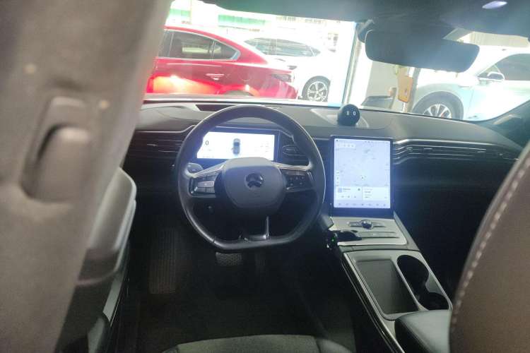 Used Nio EC6 2020 615 km Performance Edition Steering Wheel