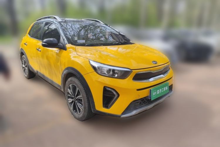 Used Kia kx1 Stonic 2019 1.4L Automatic Sport Edition China VI Front Right 45 Deg