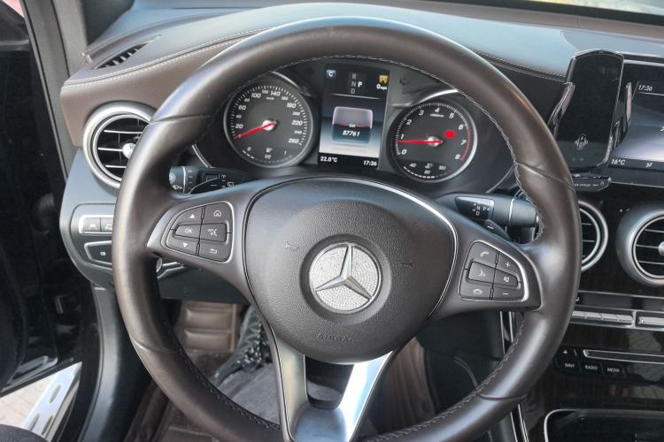 Used Mercedes-Benz GLC 2018 Facelift GLC 260 4MATIC Luxury Edition