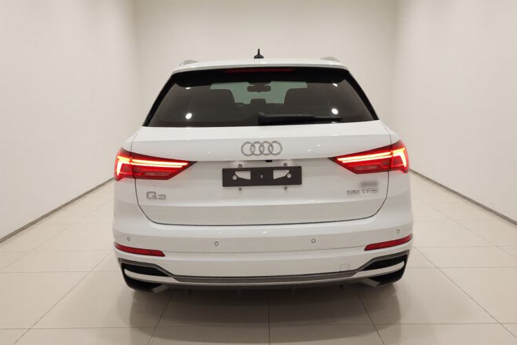 Used Audi Q3 2022 35 TFSI Fashion Dynamic Model